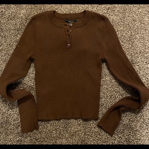 Brown Forever 21 Henley long sleeve cropped tee, size small, nwt